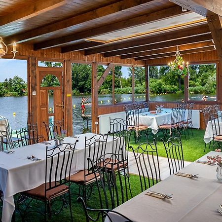 Eden Lounge Restaurant & Pension Veresegyház Eksteriør bilde