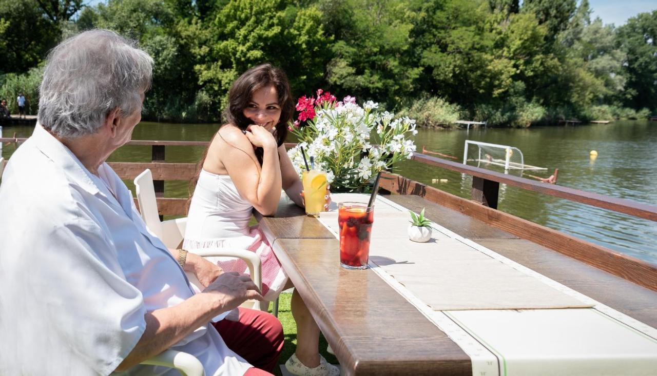 Eden Lounge Restaurant & Pension Veresegyház Eksteriør bilde