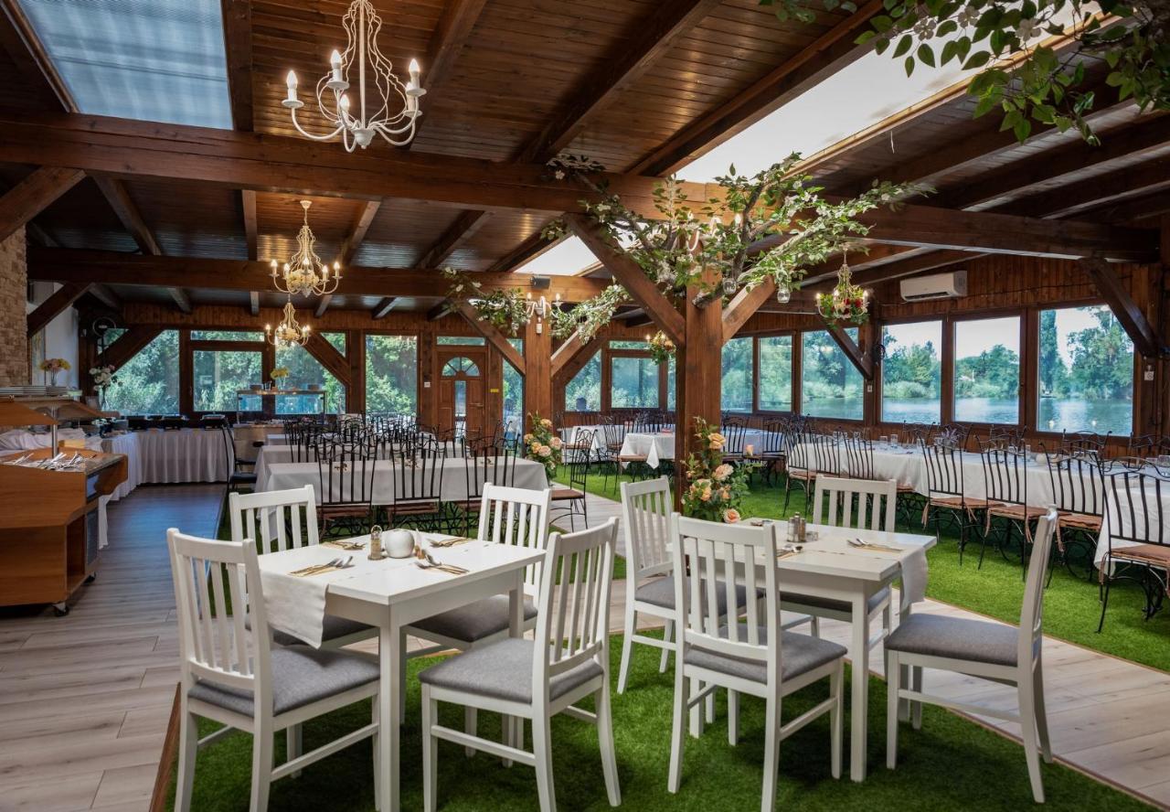 Eden Lounge Restaurant & Pension Veresegyház Eksteriør bilde